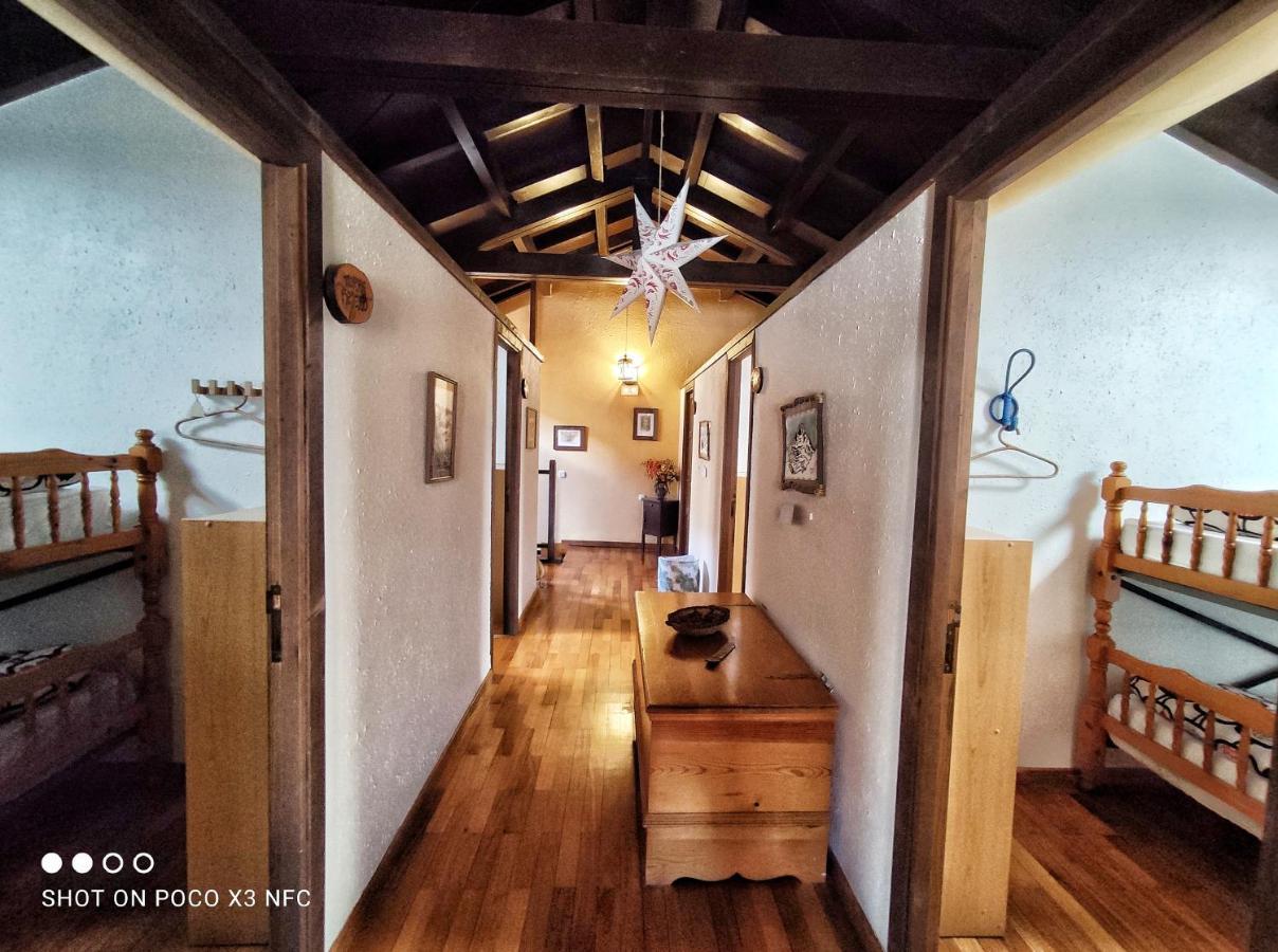 Refugio La Ardilla Real Hostel Posada De Valdeon Buitenkant foto