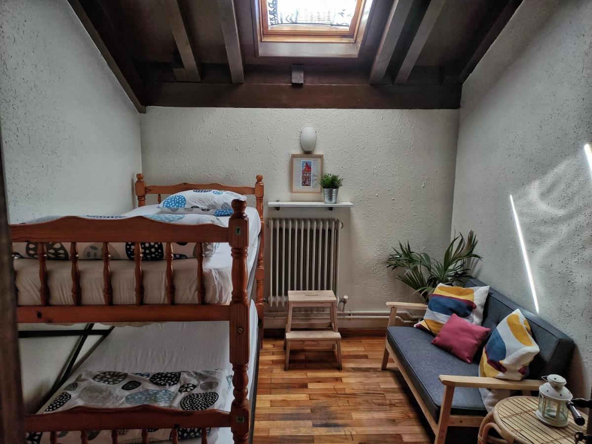 Refugio La Ardilla Real Hostel Posada De Valdeon Buitenkant foto